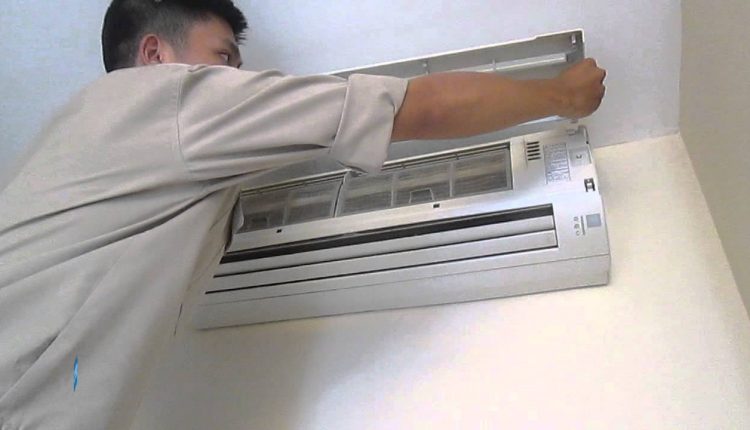 thợ bảo dưỡng điều hòa